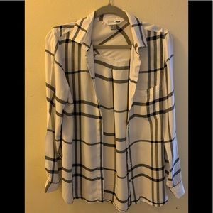 Old Navy White and Black Women’s Plaid Shirt
